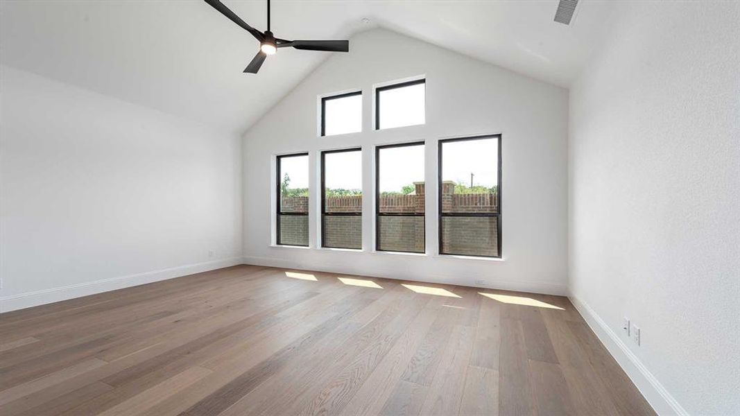 Spacious, unfurnished interior of a new home in Adkins Park 70', Hurst (Image 18).