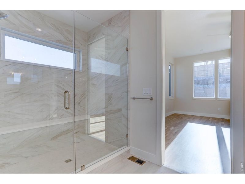 Spacious, unfurnished interior of a new home in , Louisville (Image 30).