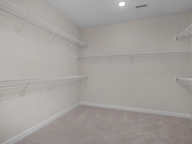 Spacious, unfurnished interior of a new home in Tobacco Road, Angier (Image 24).