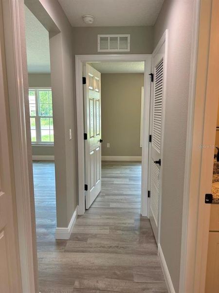 Spacious, unfurnished interior of a new home in , Dunnellon (Image 21). Spacious, unfurnished interior of a new home in , Dunnellon (Image 21).