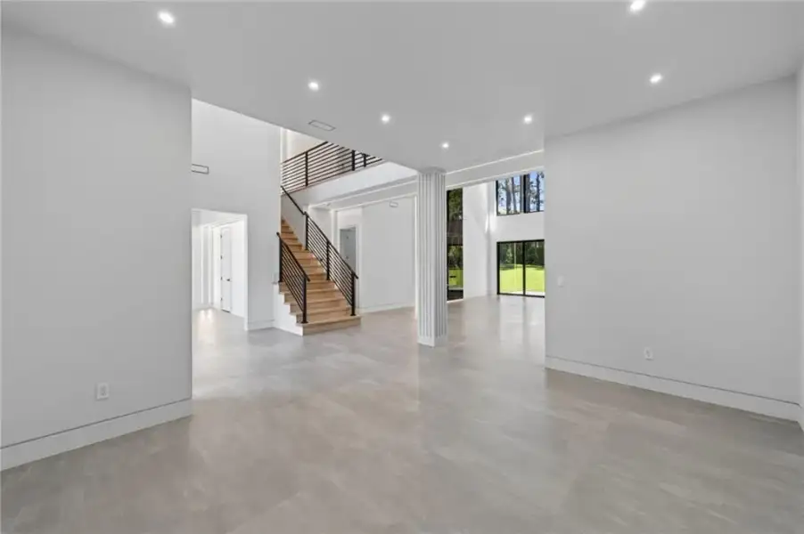Spacious, unfurnished interior of a new home in , Smyrna (Image 84).