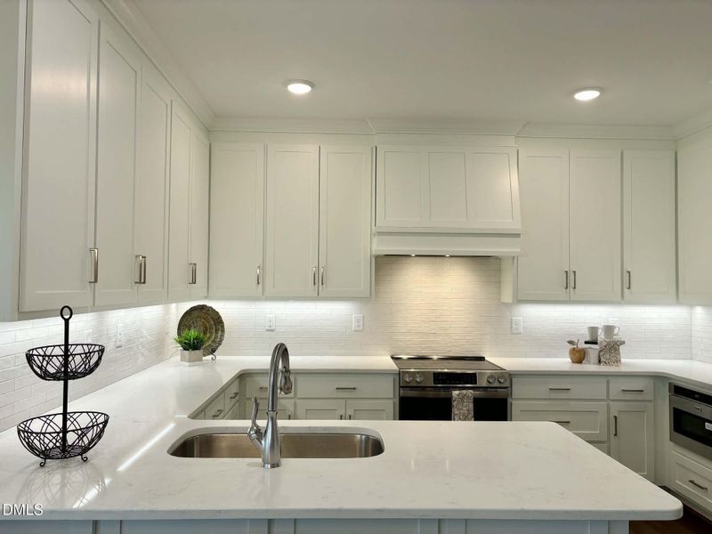 250bf995-ee0f-4171-b227-13ad3bb9ff46