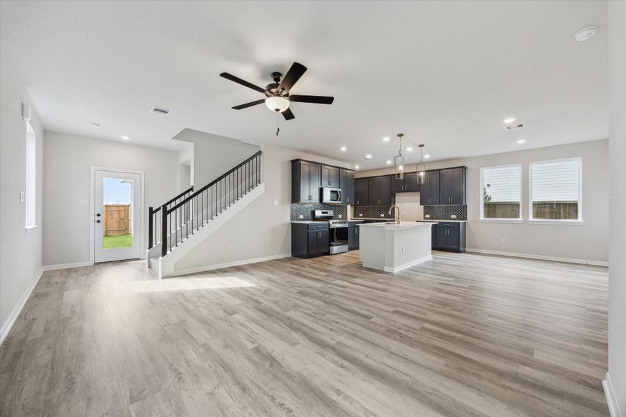 Spacious, unfurnished interior of a new home in Elyson, Katy (Image 25).