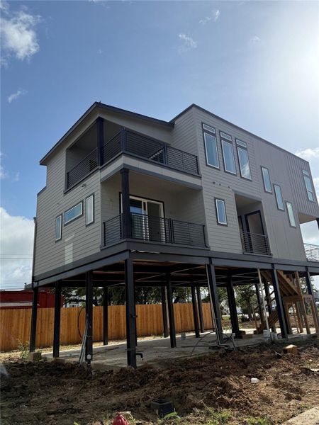 In-progress construction of a new home in Lago Pointe, Seabrook, TX (Image 19).