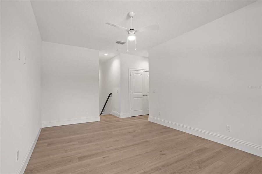 Spacious, unfurnished interior of a new home in , Apopka (Image 40).