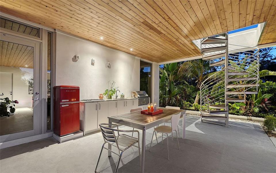 Exterior details and patio area of a home in , Sarasota (Image 25).