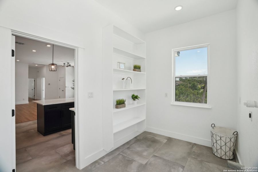 Spacious, unfurnished interior of a new home in , Canyon Lake (Image 23). Spacious, unfurnished interior of a new home in , Canyon Lake (Image 23).