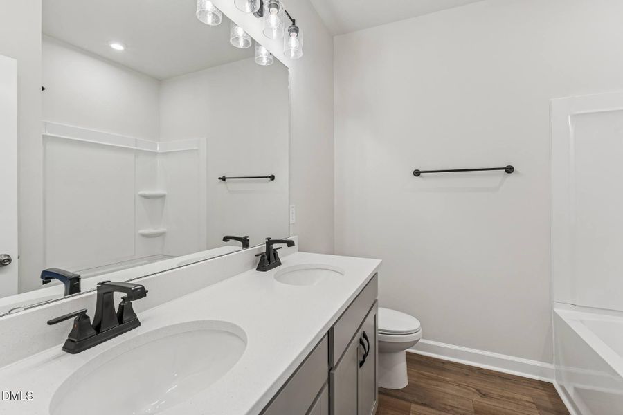 Mews at Holding Village 115_Bathroom 1_1 Mews at Holding Village 115_Bathroom 1_1