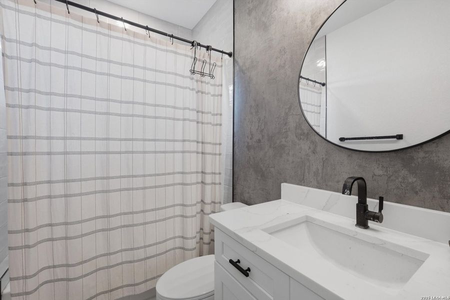 Furnished interior view inside a new home in , Canyon Lake (Image 20).