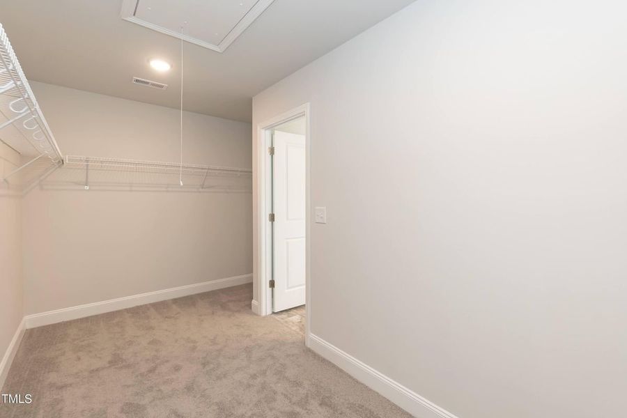 Representative unfurnished interior of a home built from the 2913 by Adams Homes in Hidden Pines, Cameron (Image 29).