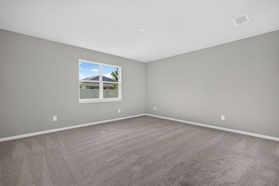 Spacious, unfurnished interior of a new home in Crosswind Ranch, Parrish (Image 11). Spacious, unfurnished interior of a new home in Crosswind Ranch, Parrish (Image 11).