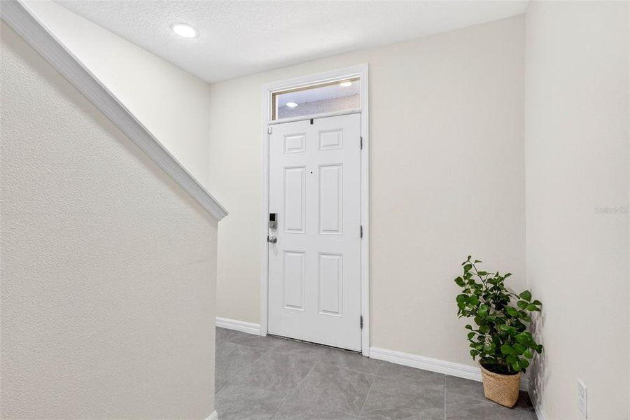 Spacious, unfurnished interior of a new home in , Zephyrhills (Image 25).