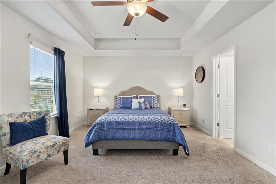 Furnished interior view inside a new home in Old Lost Mountain Estates, Powder Springs (Image 9).