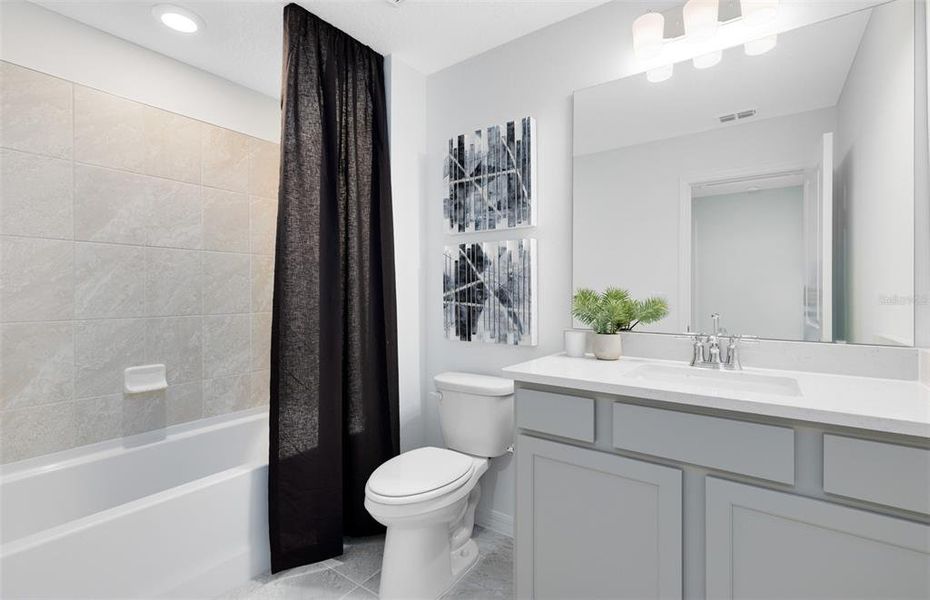 Furnished interior view inside a new home in Silverleaf Oaks, Winter Garden (Image 15). Furnished interior view inside a new home in Silverleaf Oaks, Winter Garden (Image 15).