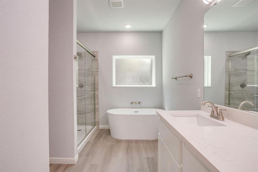 Furnished interior view inside a new home in , Rio Vista (Image 8).