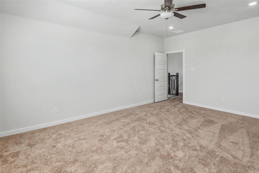 Spacious, unfurnished interior of a new home in Glendale Lakes, Arcola (Image 30). Spacious, unfurnished interior of a new home in Glendale Lakes, Arcola (Image 30).