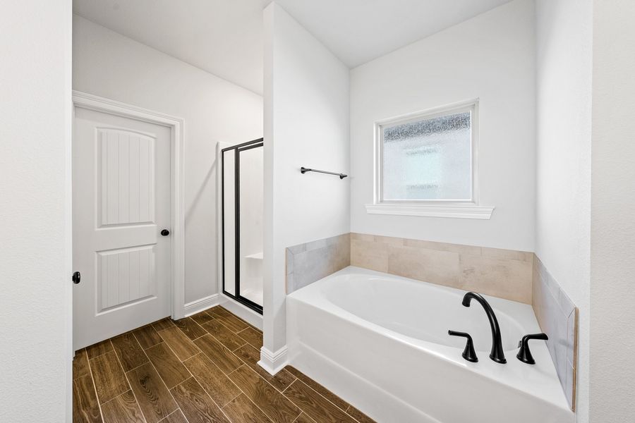 Furnished interior view inside a new home in Sentinel Ridge, Pace (Image 10).