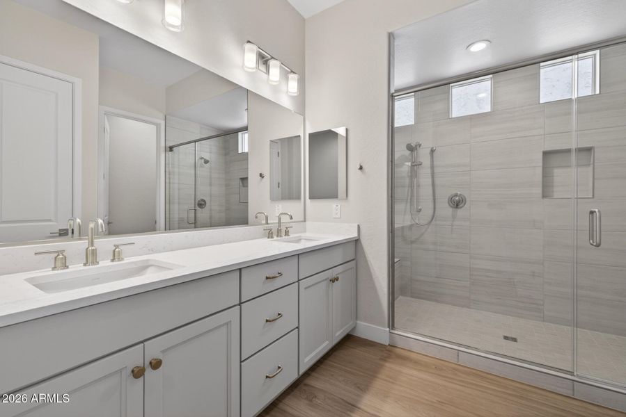 16)PRIMARY BATH 16)PRIMARY BATH