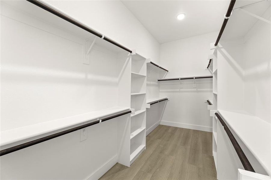 21. 1700 Pepperdine - Closet