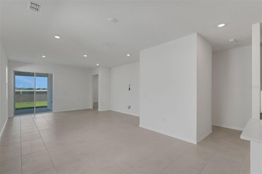 Spacious, unfurnished interior of a new home in Seaire, Parrish (Image 21).