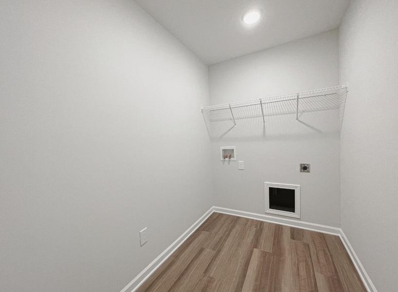 Spacious, unfurnished interior of a new home in East Main Townes, Spartanburg (Image 20).