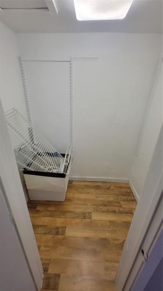 Spacious, unfurnished interior of a new home in , Vidor (Image 12).