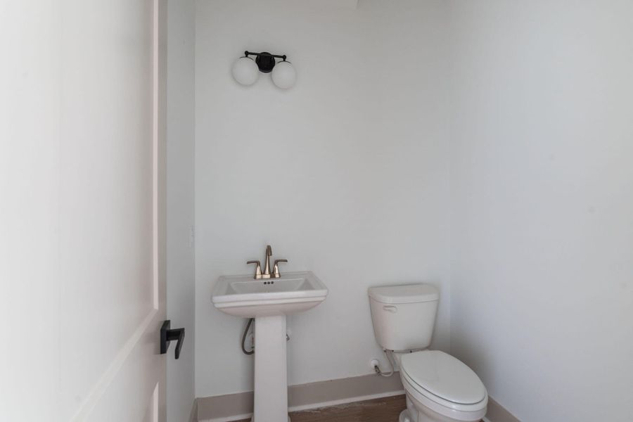 Image 41 of a home in .