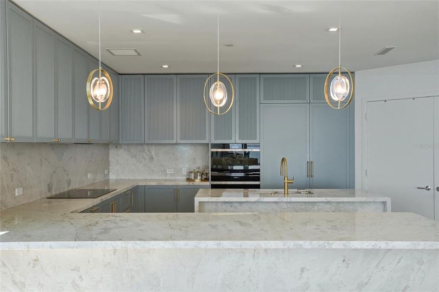 Image 83 of a home in .