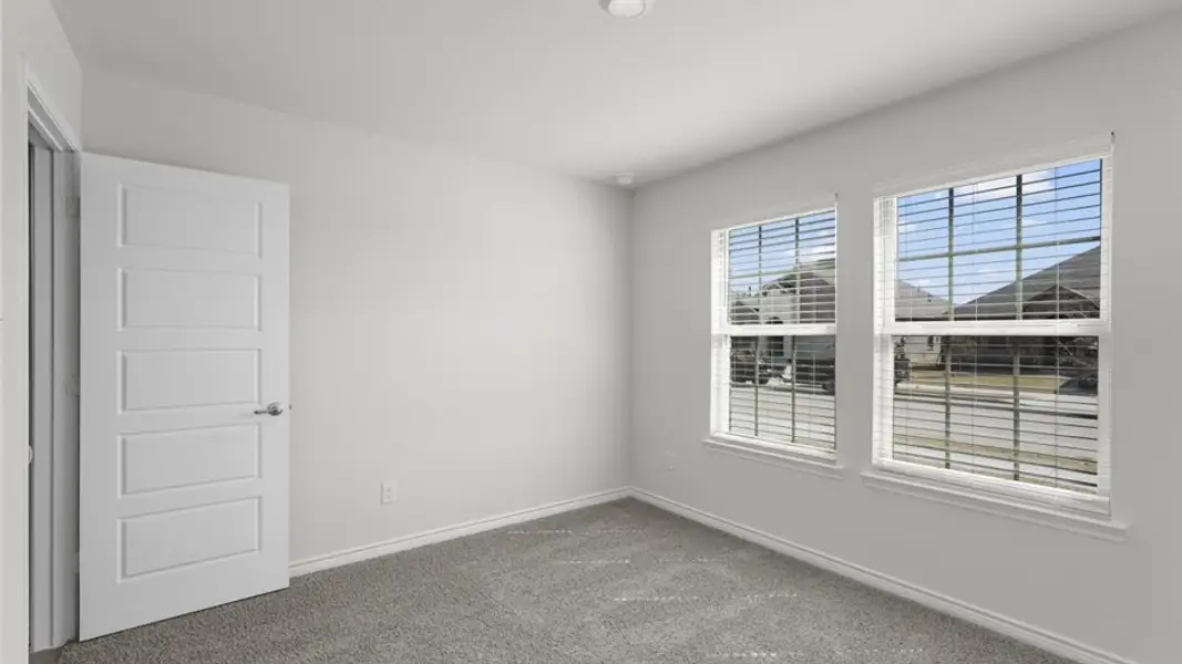 Spacious, unfurnished interior of a new home in Elevon, Lavon (Image 25).