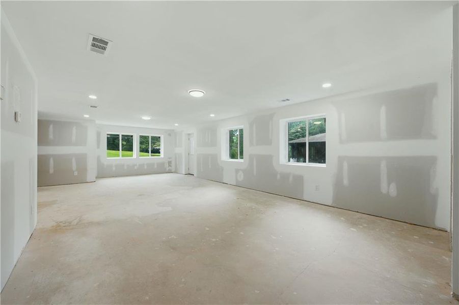 Image 20 of a home in . Image 20 of a home in .