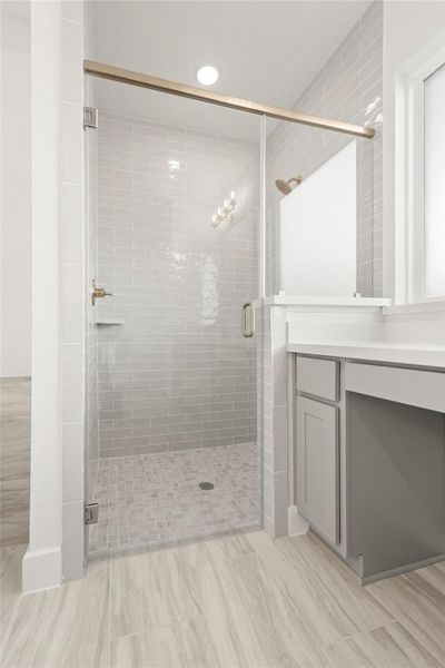 Representative image. Features, specifications, selections and colors may vary. Representative image. Features, specifications, selections and colors may vary.