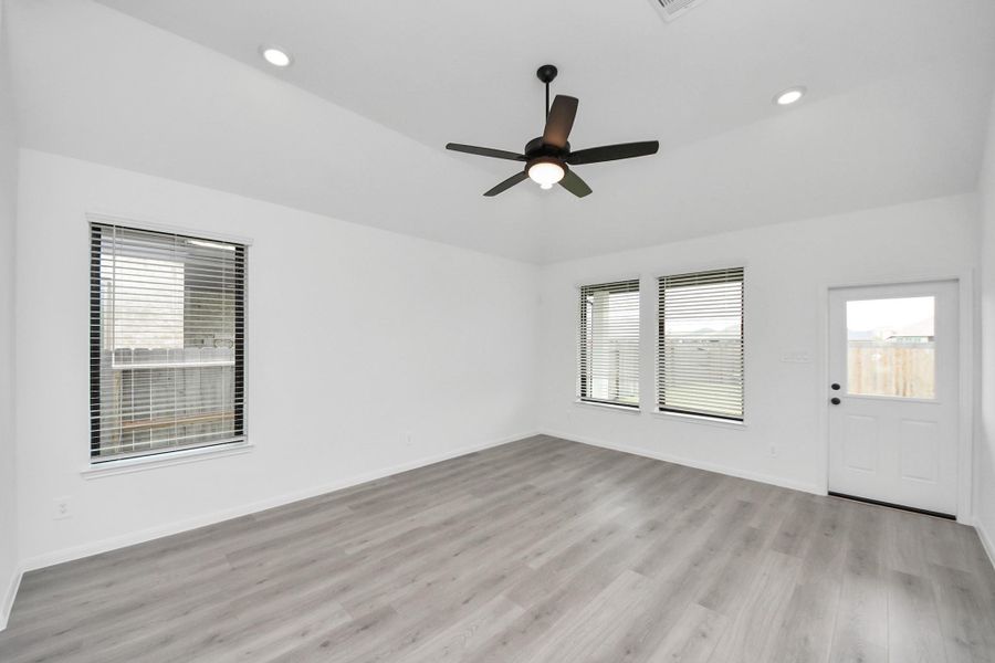 Spacious, unfurnished interior of a new home in Amira: Premier Collection, Tomball (Image 2). Spacious, unfurnished interior of a new home in Amira: Premier Collection, Tomball (Image 2).