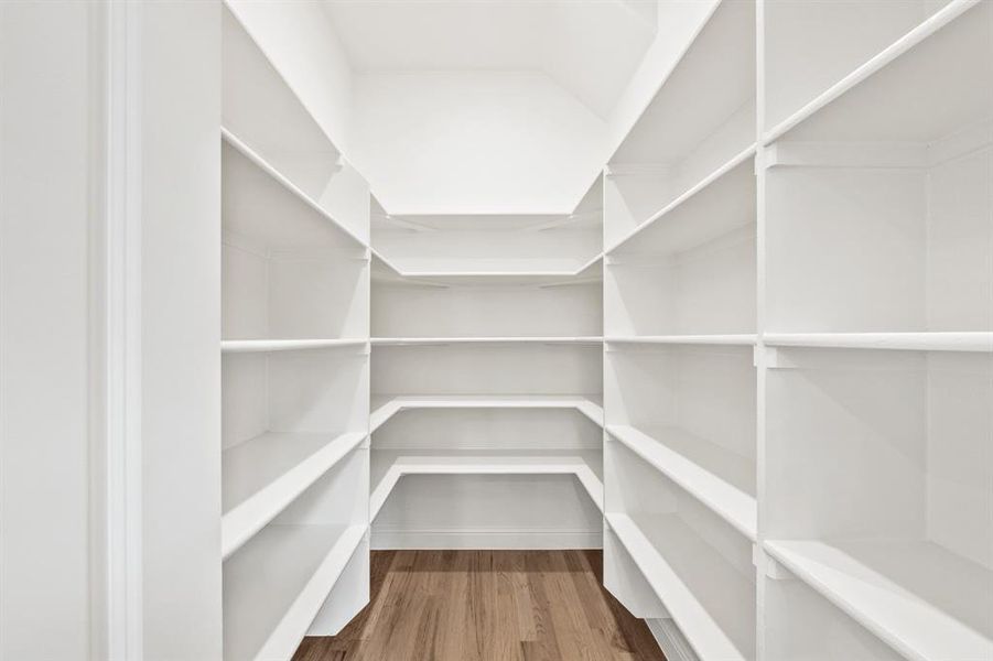 Spacious, unfurnished interior of a new home in Rockwood, Mansfield (Image 37).