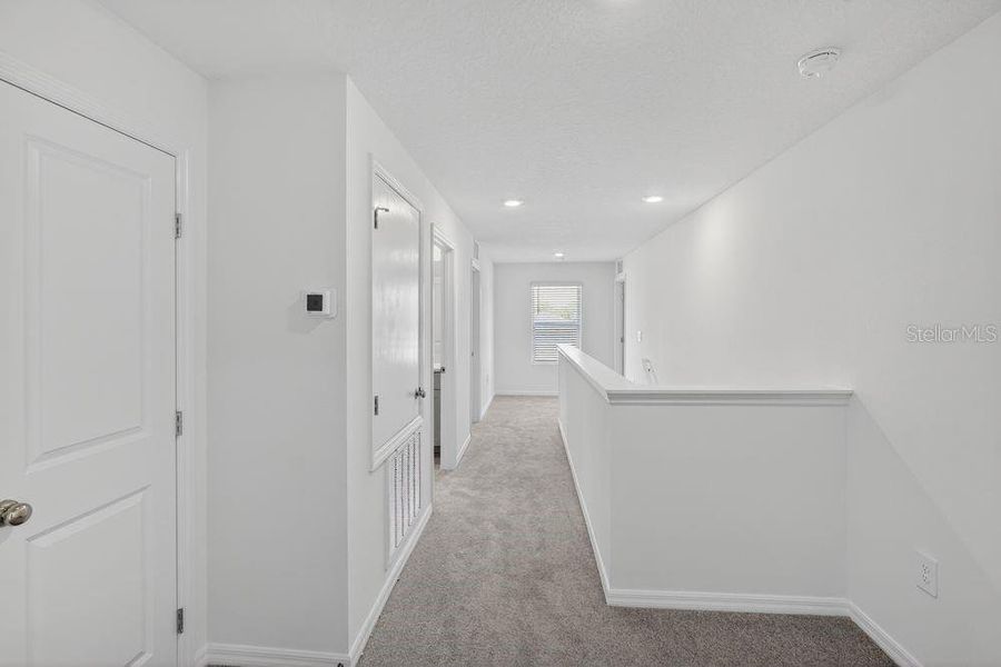 Spacious, unfurnished interior of a new home in Palm Wind, Hudson (Image 18).