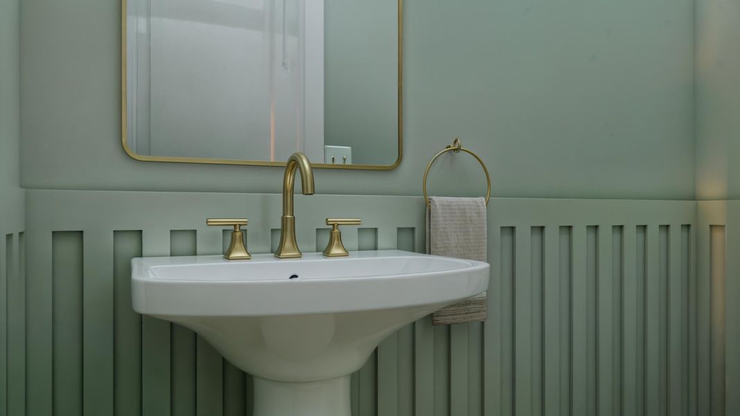 Image 14 of a home in . Image 14 of a home in .