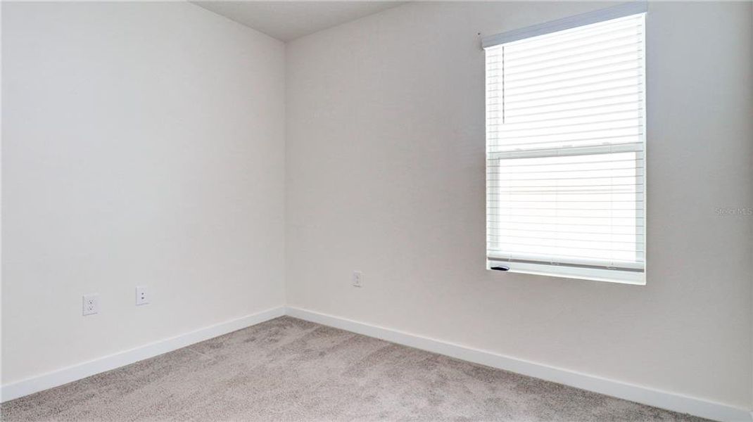 Spacious, unfurnished interior of a new home in Epperson, Wesley Chapel (Image 16).