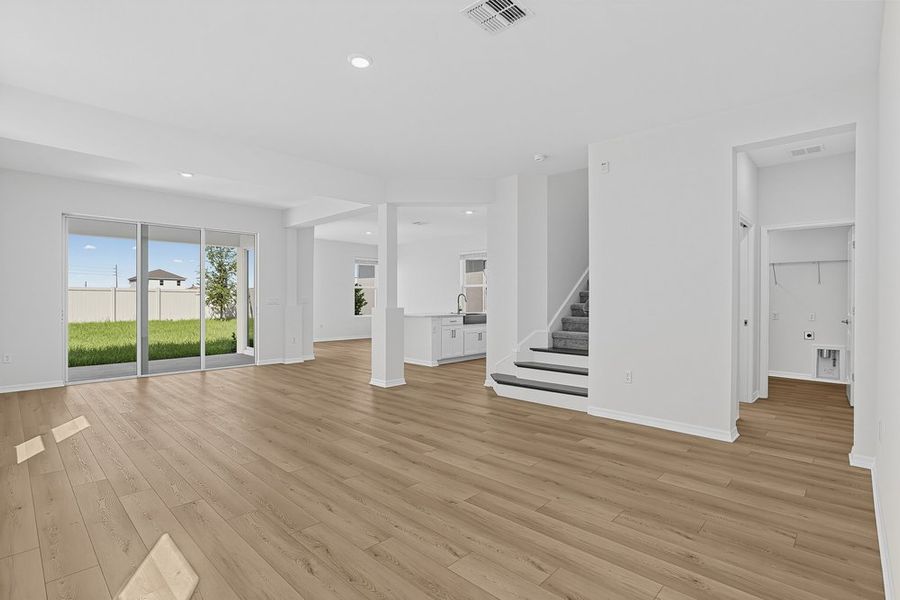 Spacious, unfurnished interior of a new home in Lochside, Mount Dora (Image 26).