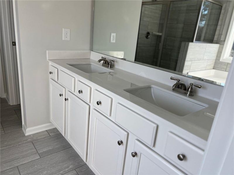 Furnished interior view inside a new home in Crofton Place Enclave, Snellville (Image 30).