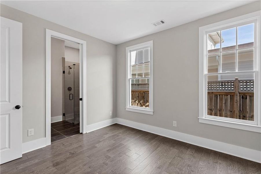 Spacious, unfurnished interior of a new home in Eastmore, Conyers (Image 37).