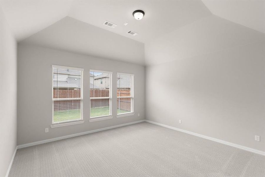 Spacious, unfurnished interior of a new home in Birdsong, Mansfield (Image 29).