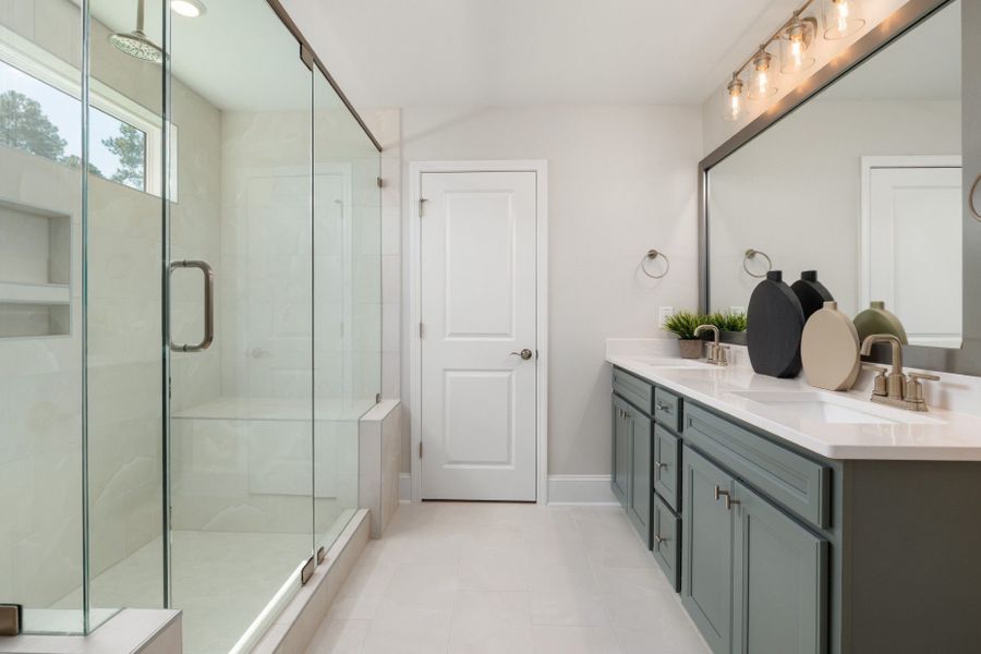 Representative furnished interior of a home built from the Continental by Pulte Homes in Mailman Post, Knightdale (Image 36).