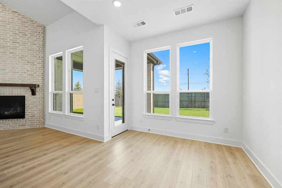 Spacious, unfurnished interior of a new home in Pecan Square: 50ft. lots, Northlake (Image 21). Spacious, unfurnished interior of a new home in Pecan Square: 50ft. lots, Northlake (Image 21).