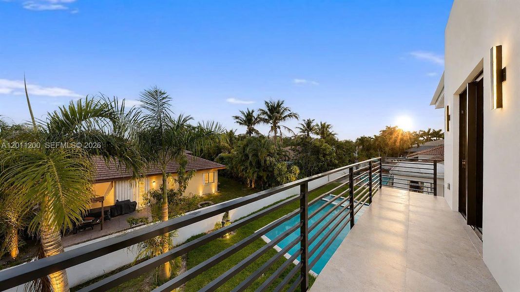 Exterior details and patio area of a home in , Miami Lakes (Image 43).