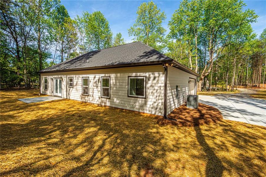 Exterior details and patio area of a home in , Dawsonville (Image 29).