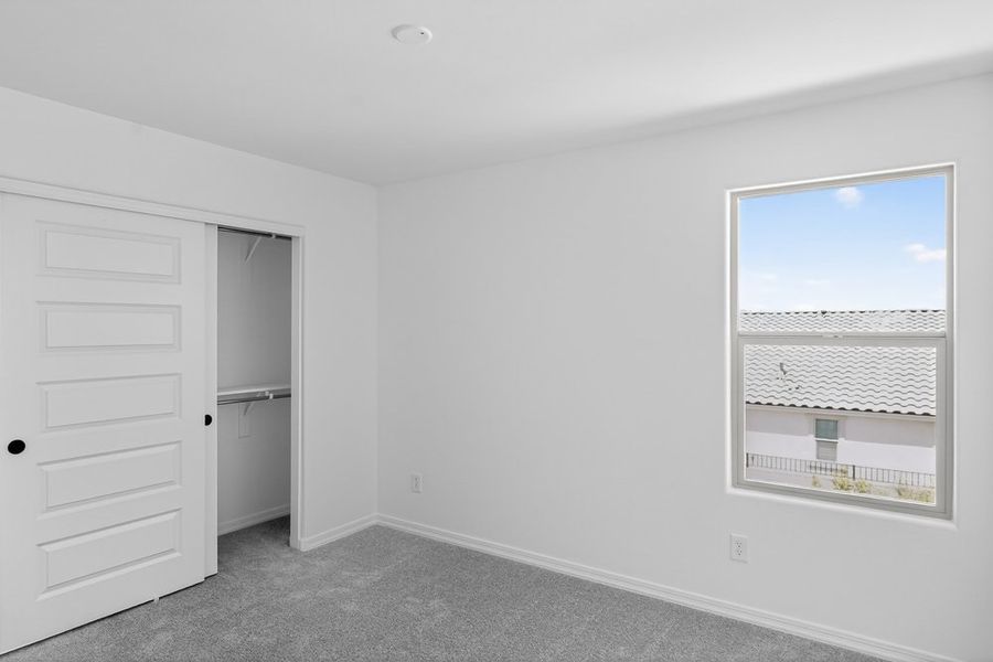 Spacious, unfurnished interior of a new home in Parkside, Avondale (Image 14).