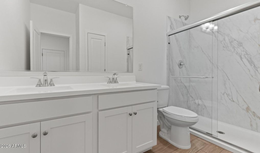 MR Lot #90 Hall Bath Two (Large)