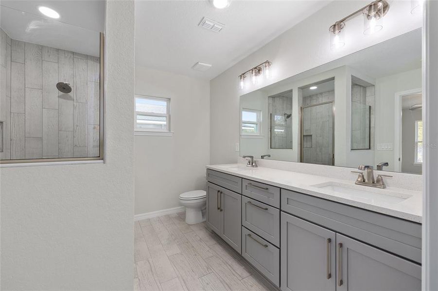 Furnished interior view inside a new home in , Ocala (Image 11).