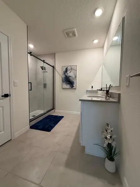 Furnished interior view inside a new home in Edgemont at Serenoa, Clermont (Image 10). Furnished interior view inside a new home in Edgemont at Serenoa, Clermont (Image 10).