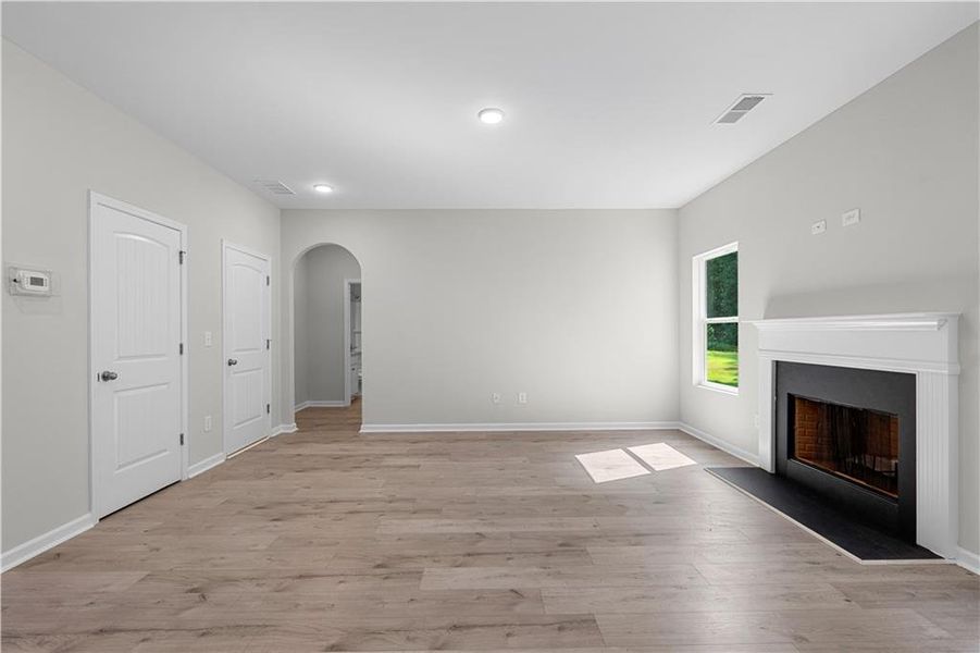 Spacious, unfurnished interior of a new home in , Villa Rica (Image 24).