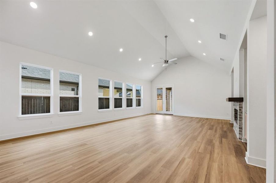 Spacious, unfurnished interior of a new home in Waterscape: 50ft. lots, Royse City (Image 12). Spacious, unfurnished interior of a new home in Waterscape: 50ft. lots, Royse City (Image 12).